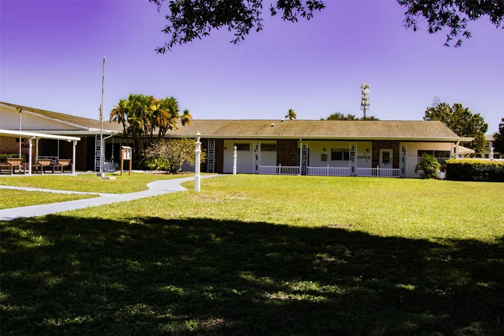 1950 58TH AVENUE #10 St Petersburg, FL 33714
