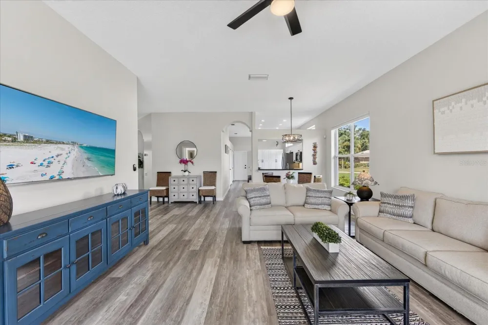 6726 HICKORY HAMMOCK CIRCLE Bradenton, FL 34202