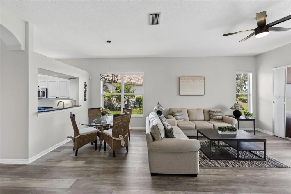 6726 HICKORY HAMMOCK CIRCLE Bradenton, FL 34202