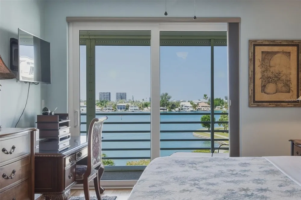 7872 SAILBOAT KEY BOULEVARD S #405 South Pasadena, FL 33707