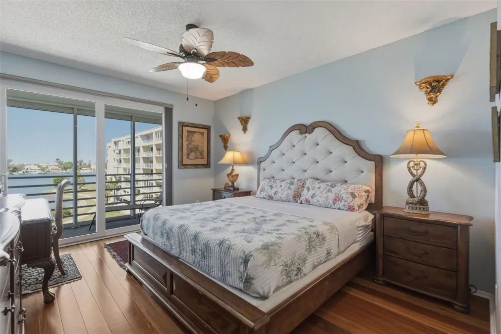 7872 SAILBOAT KEY BOULEVARD S #405 South Pasadena, FL 33707