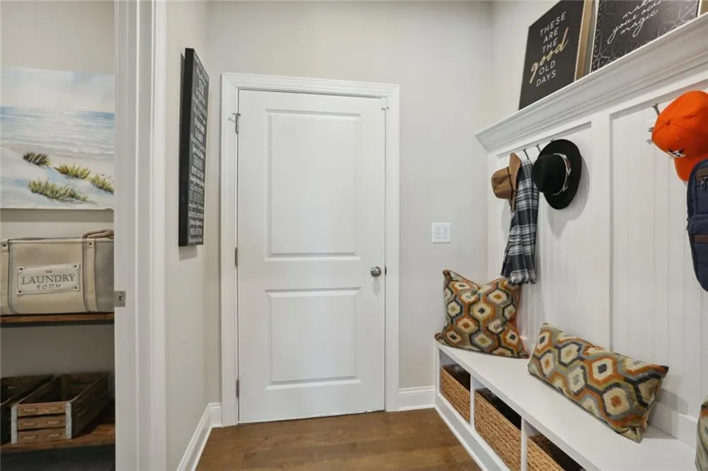 220 Lakeside Place Canton, GA 30114