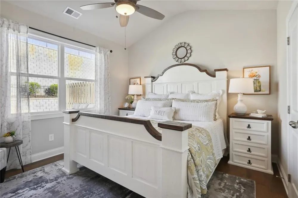 220 Lakeside Place Canton, GA 30114