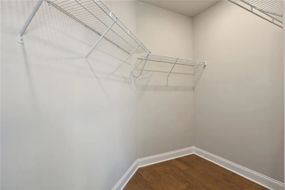 220 Lakeside Place Canton, GA 30114