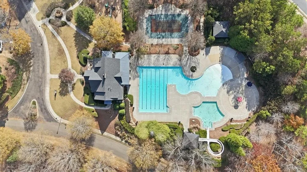 220 Lakeside Place Canton, GA 30114