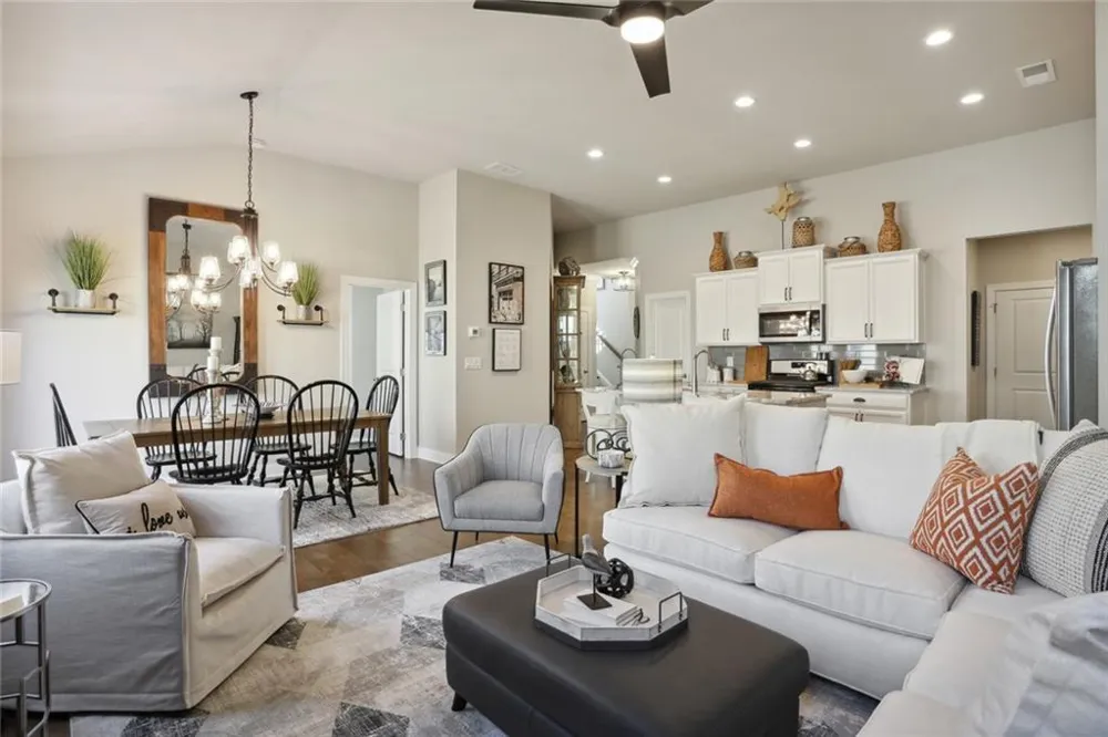 220 Lakeside Place Canton, GA 30114