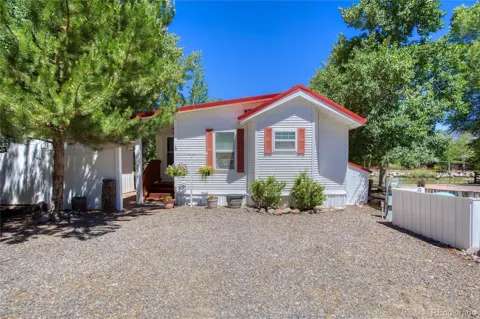 43 Dennette Lane