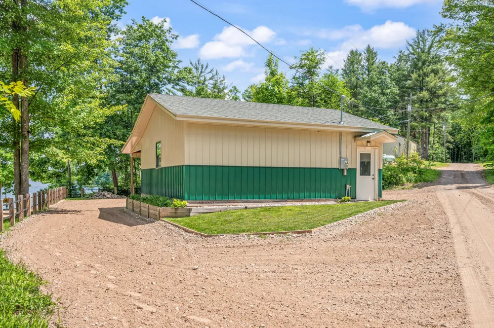 14948 17 Mile Road Leroy, MI 49655