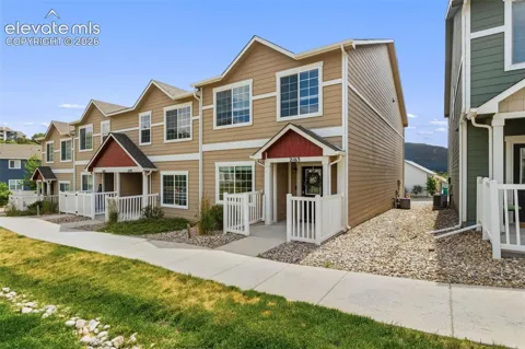 2163 St Claire Park Alley