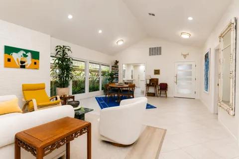 5031 Van Ness Boulevard