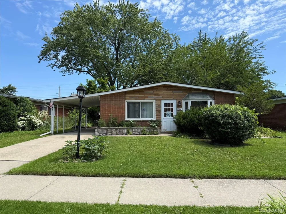 1765 Dulong Avenue Madison Heights City, MI 48071