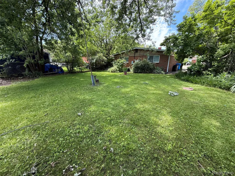 1765 Dulong Avenue Madison Heights City, MI 48071