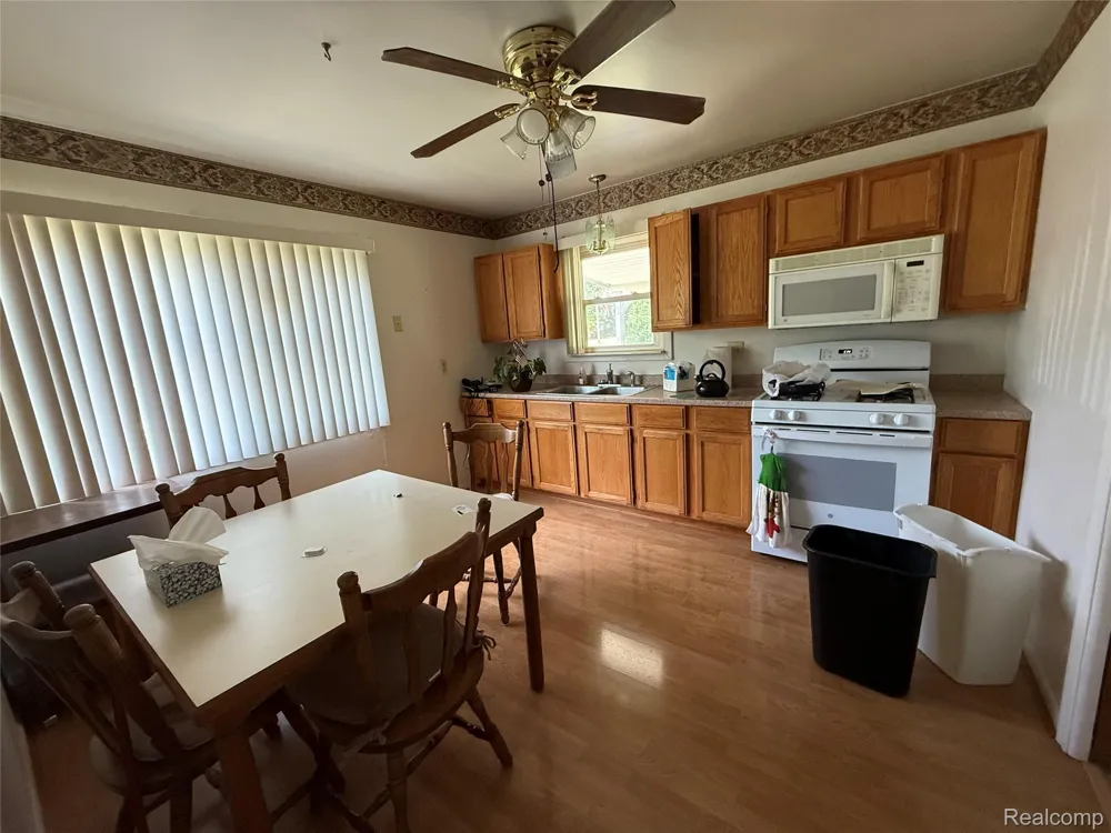 1765 Dulong Avenue Madison Heights City, MI 48071