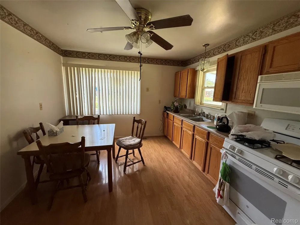 1765 Dulong Avenue Madison Heights City, MI 48071