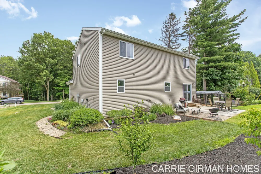 13772 Deer Creek Drive South Haven Charter Township, MI 49090