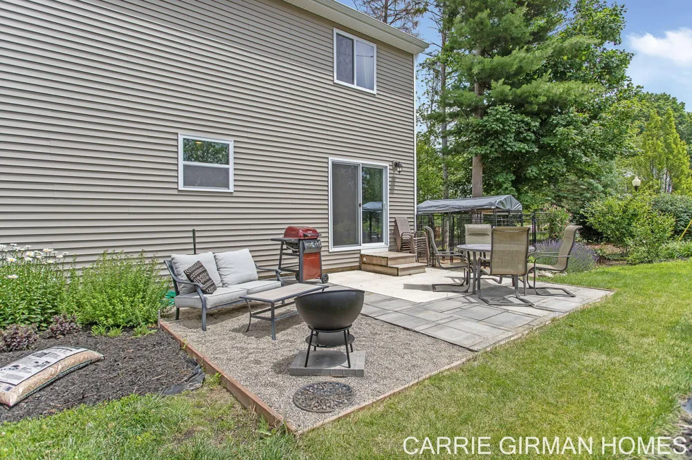 13772 Deer Creek Drive South Haven Charter Township, MI 49090