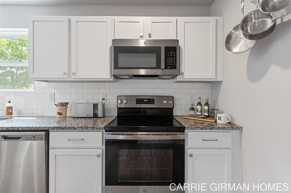 13772 Deer Creek Drive South Haven Charter Township, MI 49090