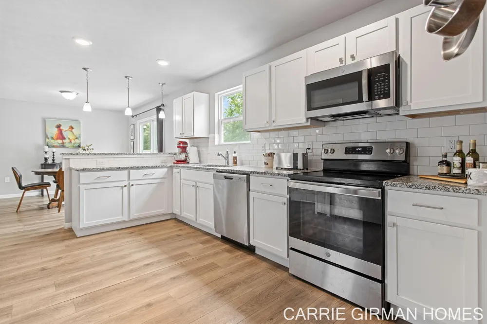 13772 Deer Creek Drive South Haven Charter Township, MI 49090