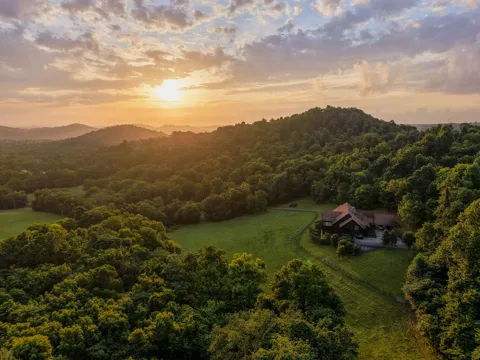 391 Bluestocking Hollow Rd