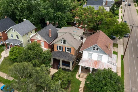2280 Highland Avenue