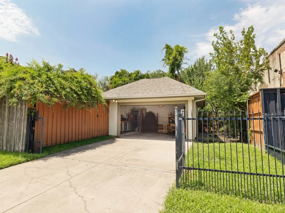 4947 Reiger Avenue Dallas, TX 75214
