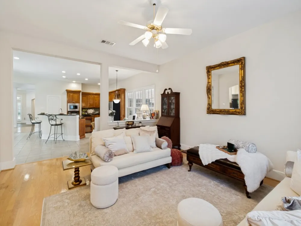 4947 Reiger Avenue Dallas, TX 75214