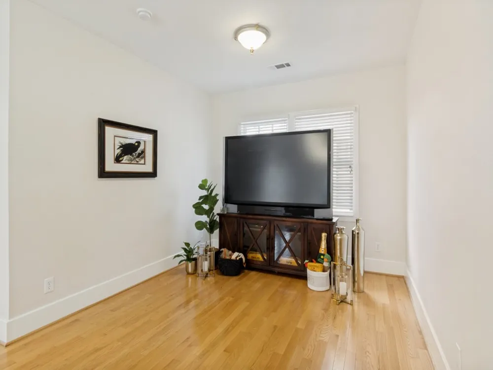 4947 Reiger Avenue Dallas, TX 75214