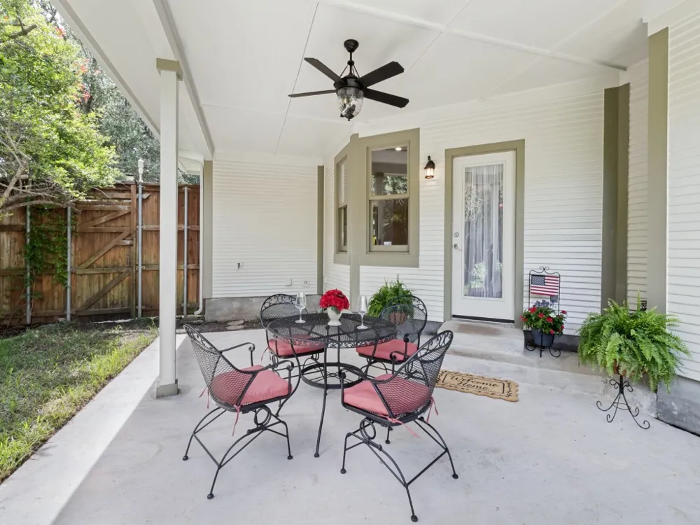 4947 Reiger Avenue Dallas, TX 75214