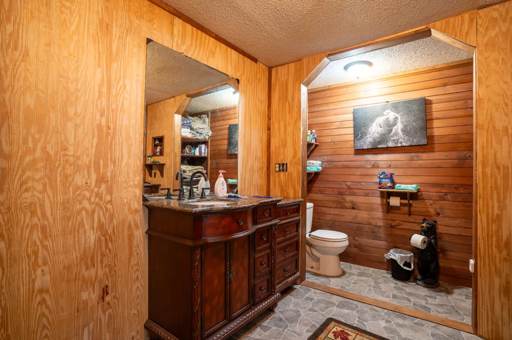 5352 County Rd 159 Ider, AL 35981