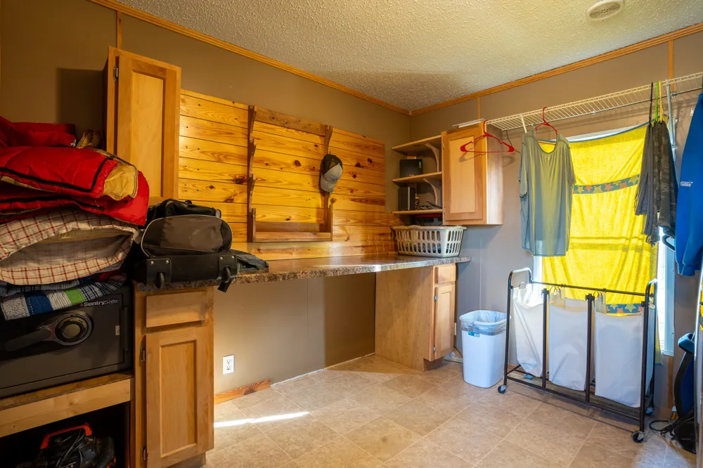 5352 County Rd 159 Ider, AL 35981