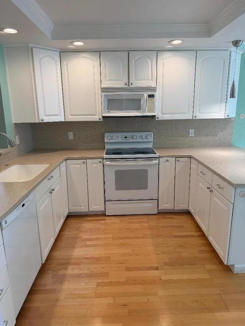 6298 Blauer Lane San Jose, CA 95135