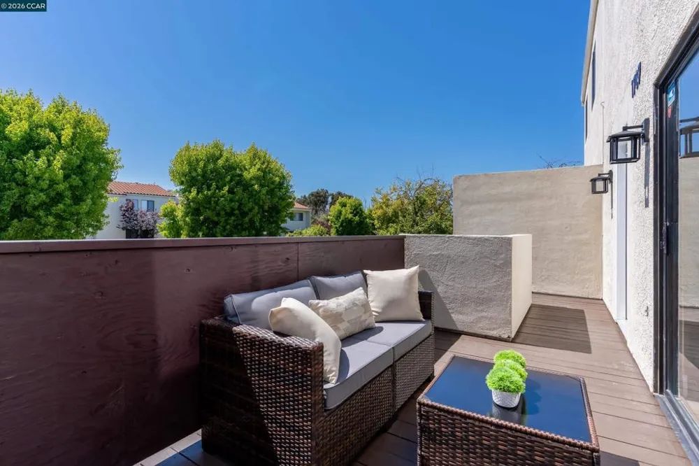 1707 Dalessi Dr Pinole, CA 94564