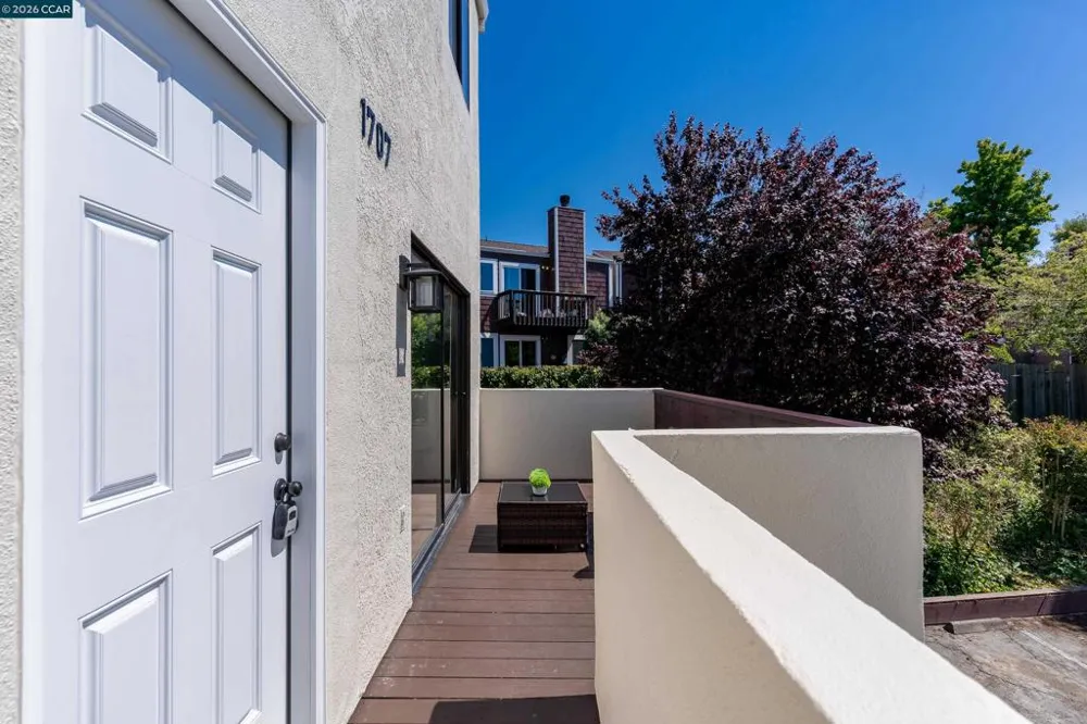 1707 Dalessi Dr Pinole, CA 94564