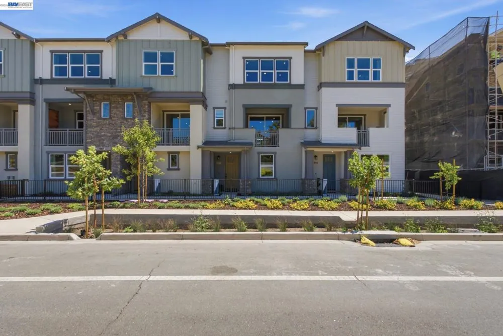 2003 Cascade Way San Ramon, CA 94583
