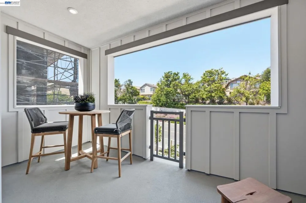 2001 Cascade Way San Ramon, CA 94583