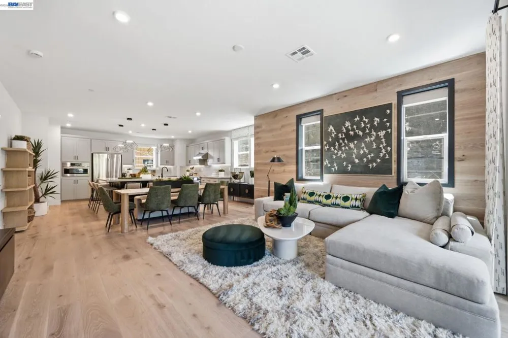2001 Cascade Way San Ramon, CA 94583