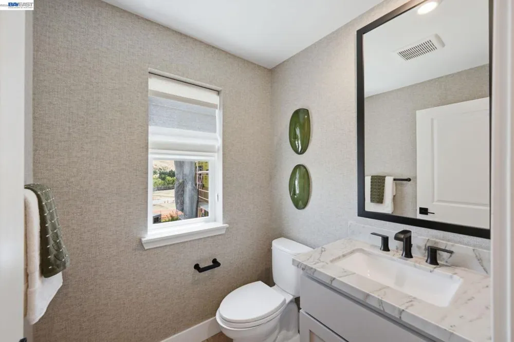 2001 Cascade Way San Ramon, CA 94583