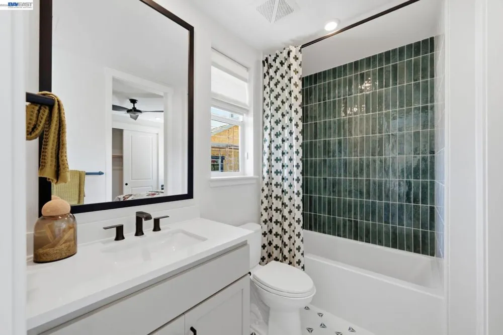 2001 Cascade Way San Ramon, CA 94583