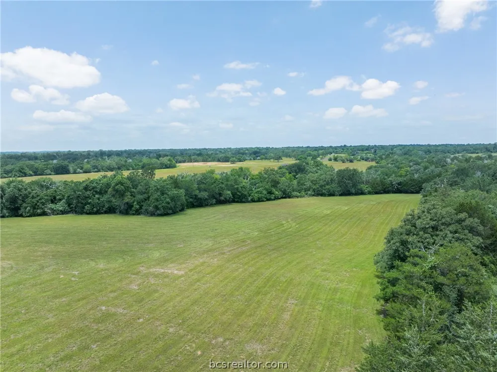 3320 County Road 430 Dime Box, TX 77853