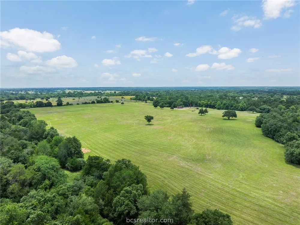 3320 County Road 430 Dime Box, TX 77853