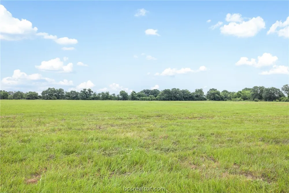 3320 County Road 430 Dime Box, TX 77853