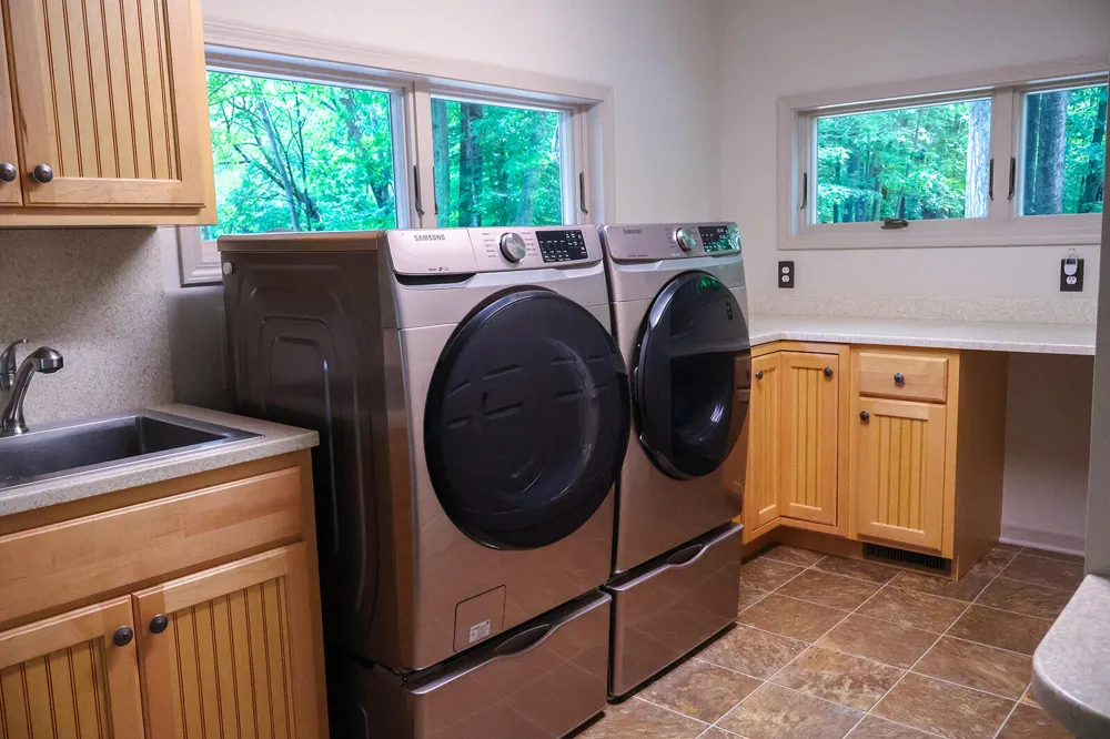 6697 Warren Woods Road Three Oaks, MI 49128