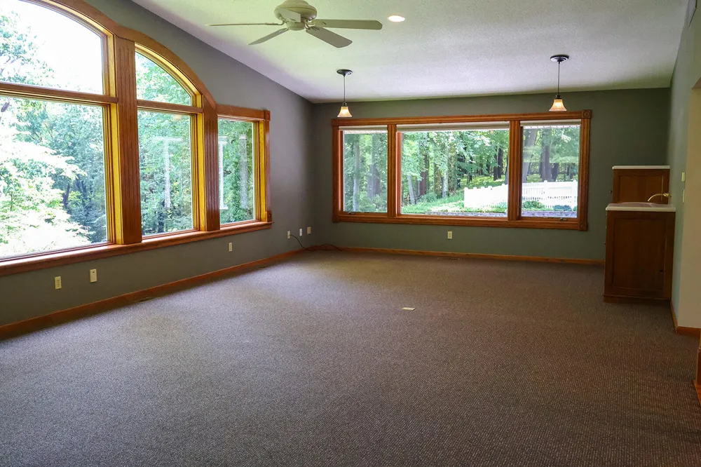 6697 Warren Woods Road Three Oaks, MI 49128
