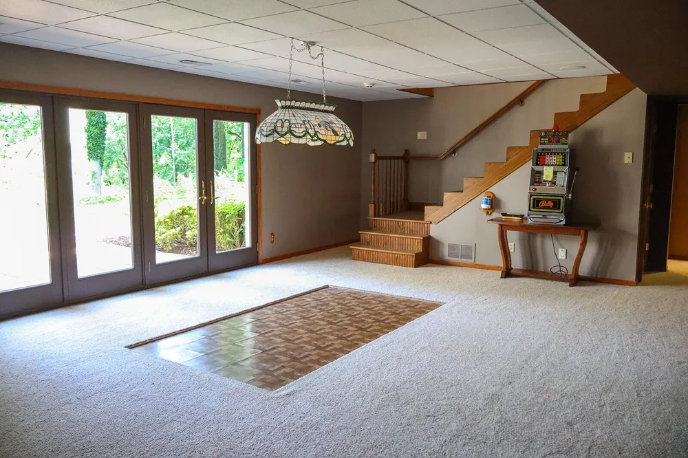 6697 Warren Woods Road Three Oaks, MI 49128