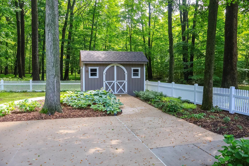 6697 Warren Woods Road Three Oaks, MI 49128