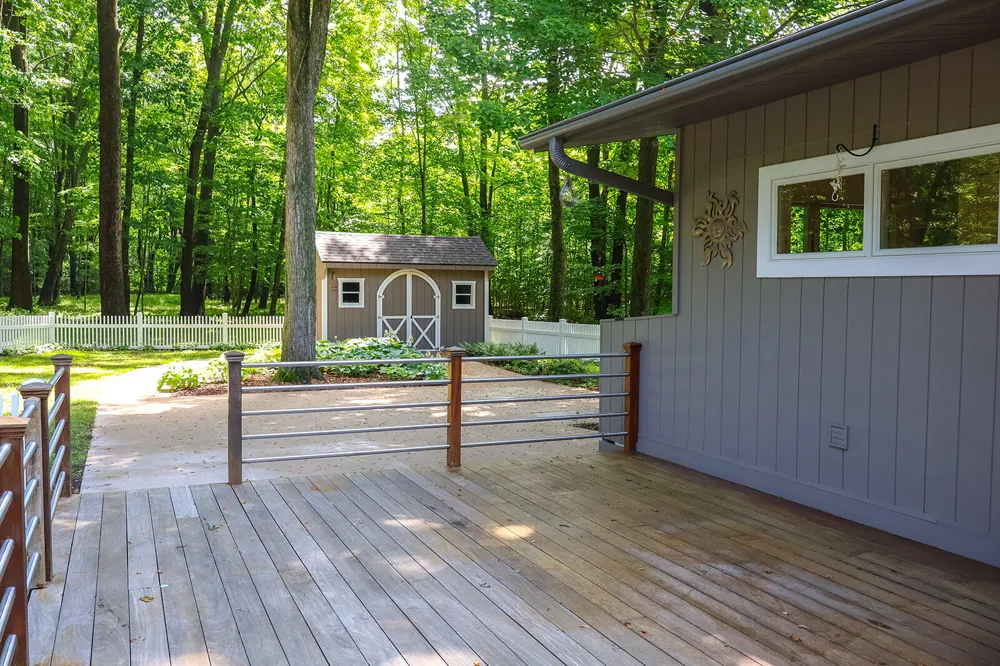 6697 Warren Woods Road Three Oaks, MI 49128