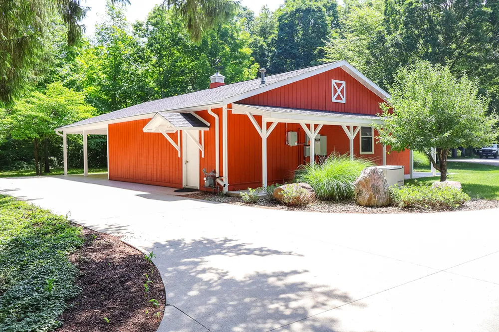 6697 Warren Woods Road Three Oaks, MI 49128