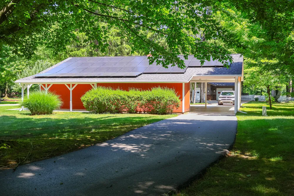 6697 Warren Woods Road Three Oaks, MI 49128