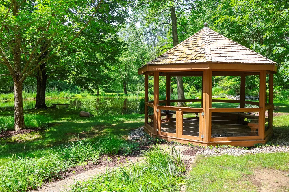 6697 Warren Woods Road Three Oaks, MI 49128