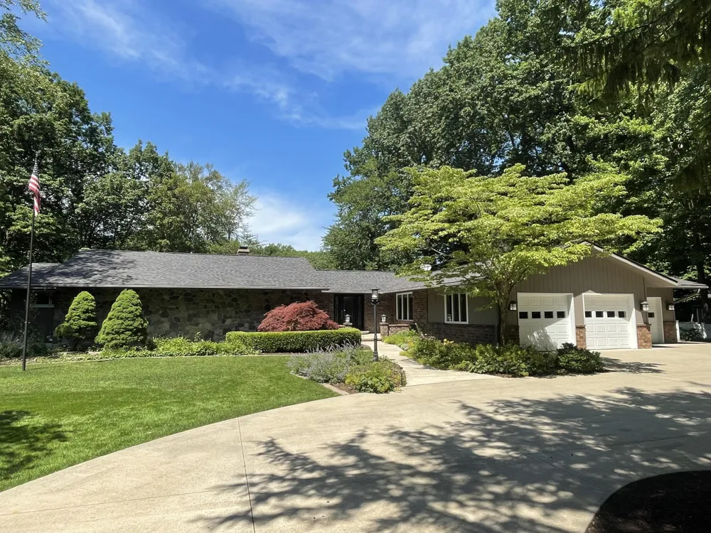 6697 Warren Woods Road Three Oaks, MI 49128